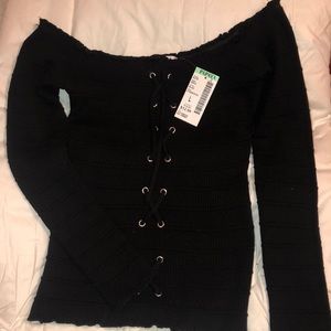 Crop top long sleeve off the shoulder